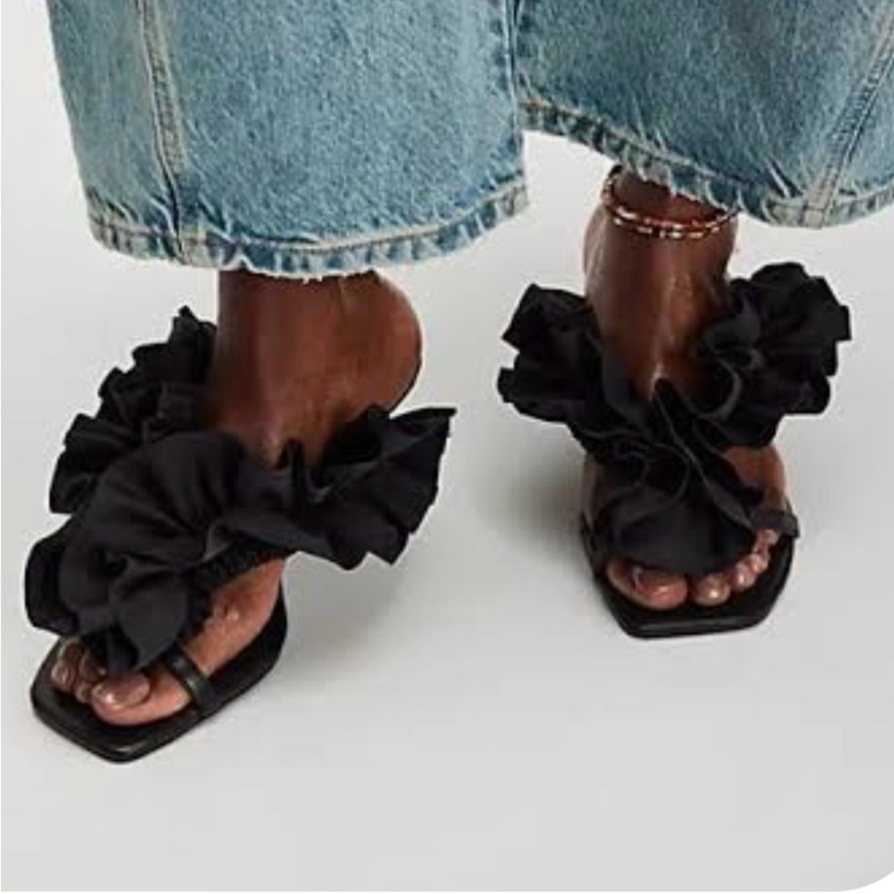 Free people Ruffle Heels
